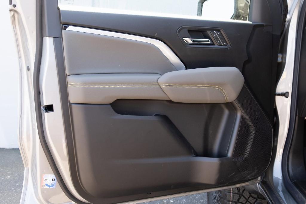 new 2025 Chevrolet Colorado car, priced at $61,819