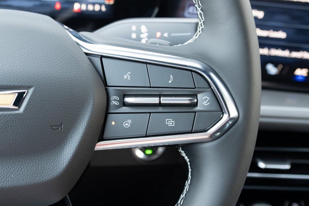 new 2026 Chevrolet Traverse car, priced at $42,590