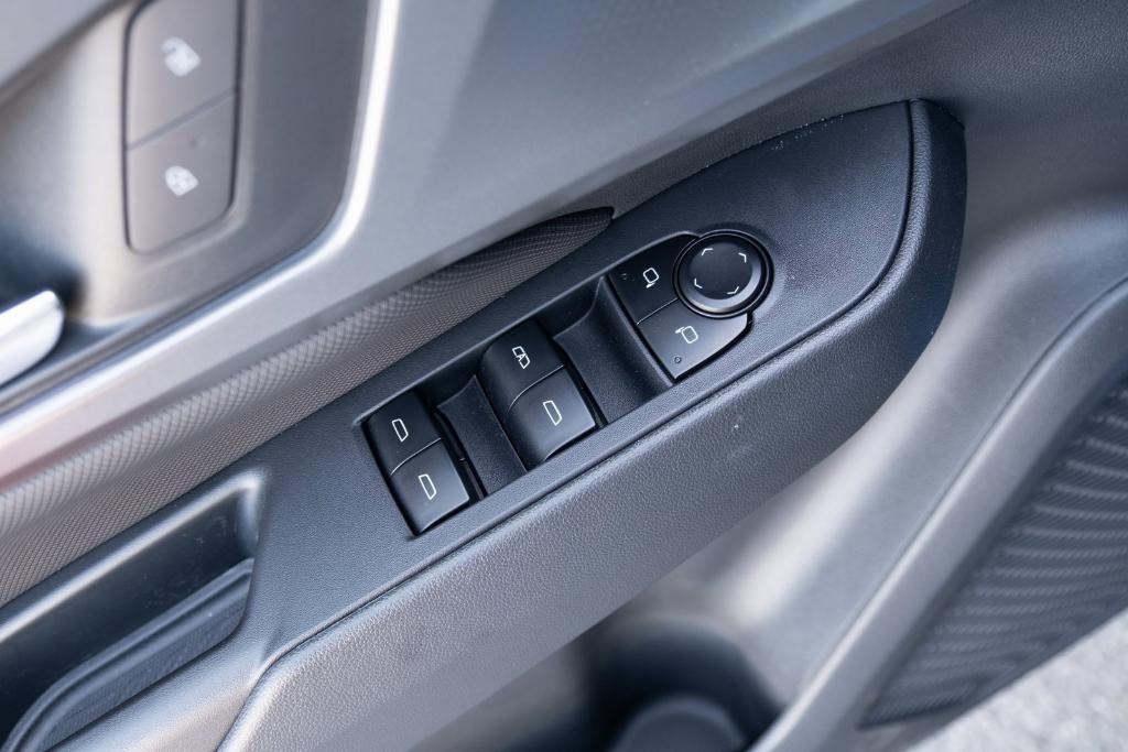 new 2025 Chevrolet Equinox EV car, priced at $44,080