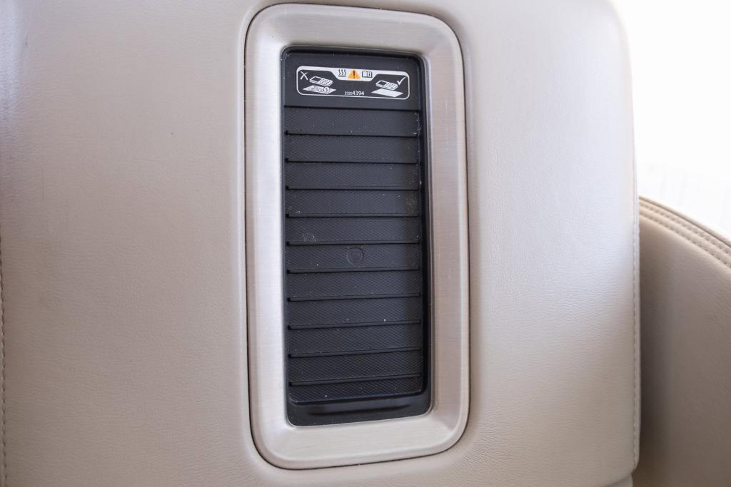 used 2018 GMC Yukon car, priced at $27,400