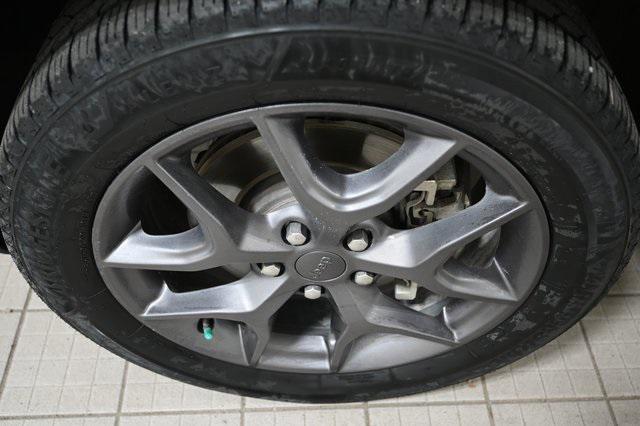 used 2021 Jeep Grand Cherokee car, priced at $24,990