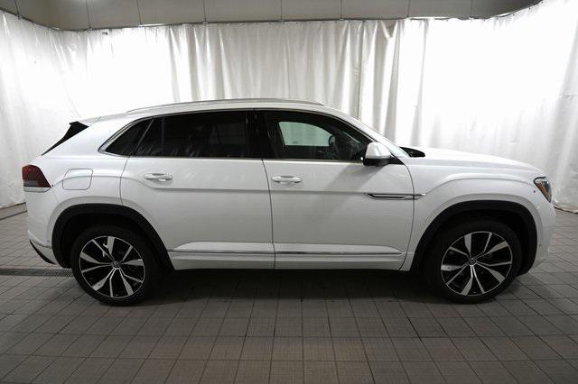 new 2026 Volkswagen Atlas Cross Sport car, priced at $55,531