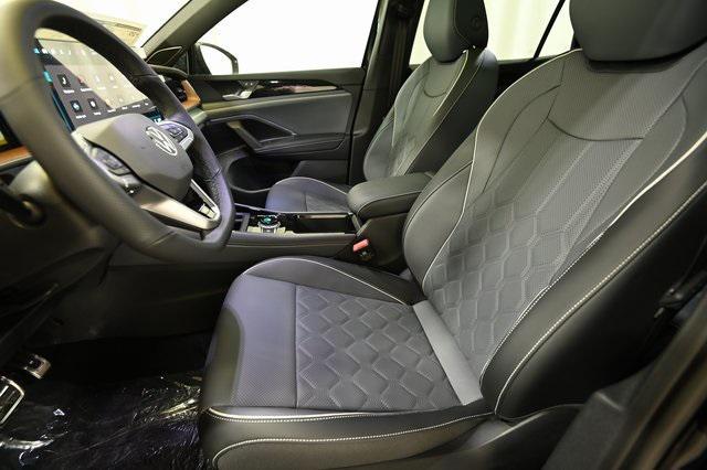 new 2025 Volkswagen Tiguan car, priced at $41,047