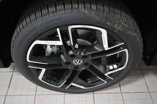 new 2025 Volkswagen Tiguan car, priced at $41,047