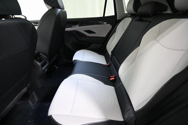 new 2025 Volkswagen Tiguan car, priced at $35,180