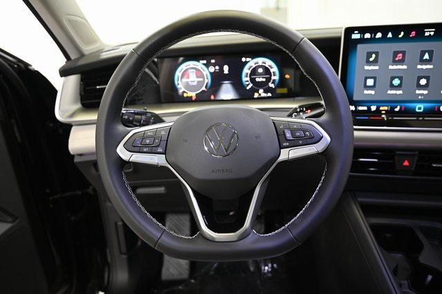 new 2025 Volkswagen Tiguan car, priced at $35,180