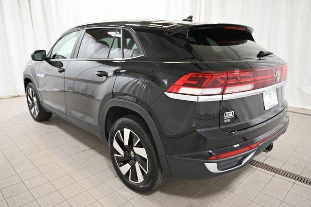 new 2024 Volkswagen Atlas Cross Sport car, priced at $40,381