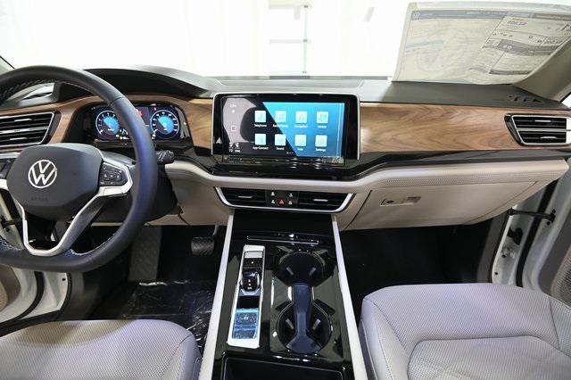 new 2025 Volkswagen Atlas car, priced at $46,193