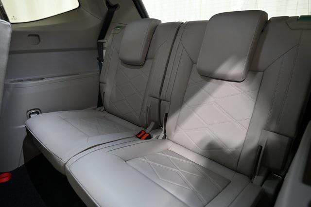 new 2025 Volkswagen Atlas car, priced at $46,193