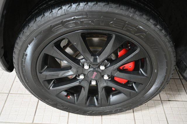 used 2021 Jeep Grand Cherokee car, priced at $25,990