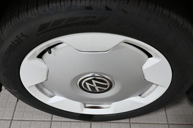 new 2025 Volkswagen ID. Buzz car, priced at $67,711