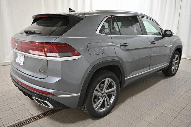 new 2024 Volkswagen Atlas Cross Sport car, priced at $46,301