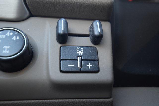 used 2016 GMC Yukon XL car, priced at $10,490