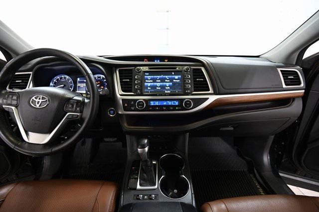 used 2018 Toyota Highlander car, priced at $29,990