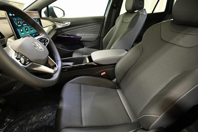 new 2025 Volkswagen ID.4 car, priced at $50,097