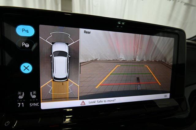 new 2026 Volkswagen Atlas Cross Sport car, priced at $55,773