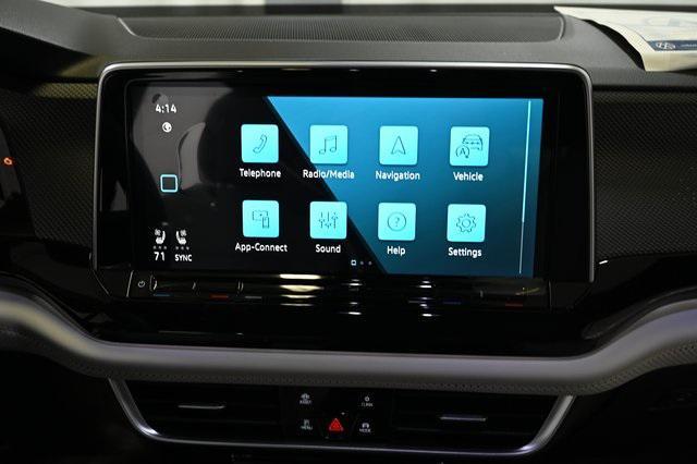 new 2026 Volkswagen Atlas Cross Sport car, priced at $55,773