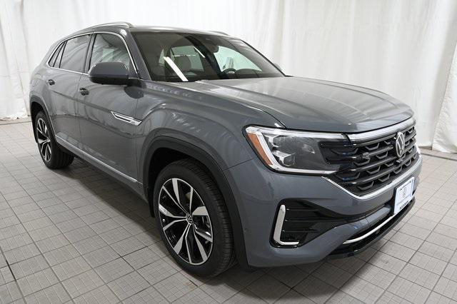 new 2026 Volkswagen Atlas Cross Sport car, priced at $55,773
