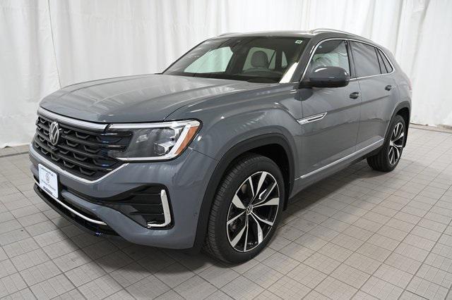 new 2026 Volkswagen Atlas Cross Sport car, priced at $55,773