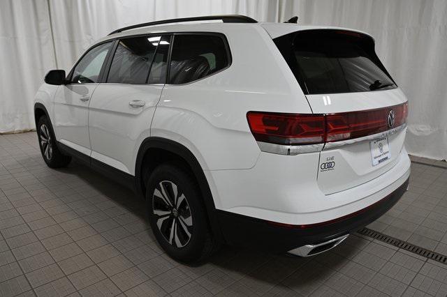 new 2024 Volkswagen Atlas car, priced at $37,123