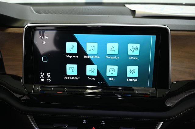 new 2026 Volkswagen Atlas car, priced at $41,393