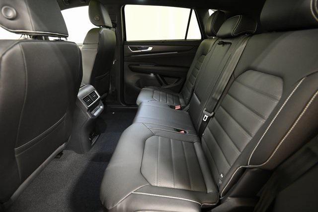 new 2026 Volkswagen Atlas Cross Sport car, priced at $52,652