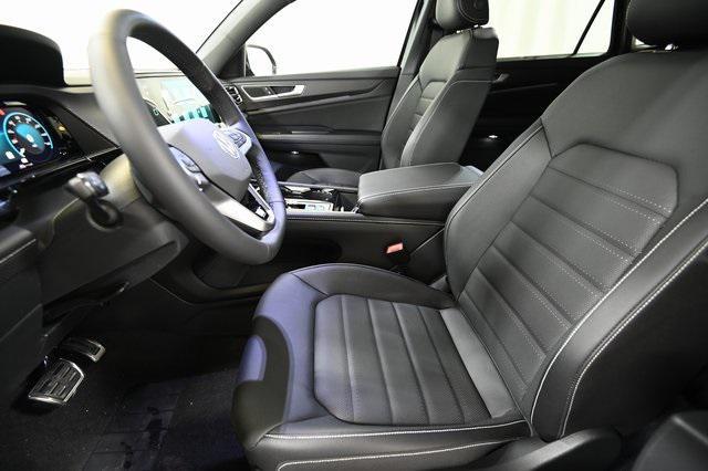 new 2026 Volkswagen Atlas Cross Sport car, priced at $52,652