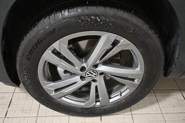 used 2024 Volkswagen Atlas Cross Sport car, priced at $41,990