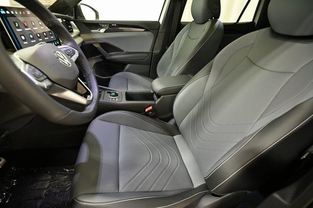 new 2025 Volkswagen Tiguan car, priced at $39,941