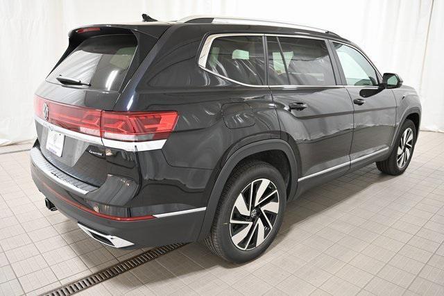 new 2024 Volkswagen Atlas car, priced at $45,976