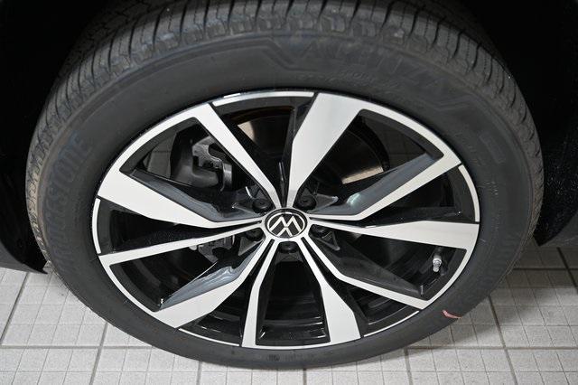 new 2026 Volkswagen Atlas car, priced at $54,535