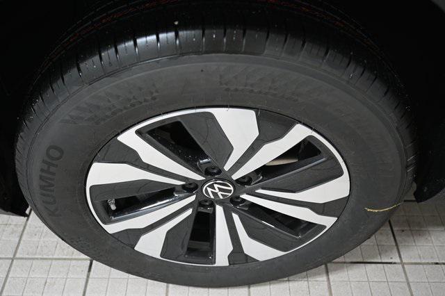 new 2026 Volkswagen Atlas car, priced at $41,240