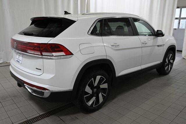 new 2025 Volkswagen Atlas Cross Sport car, priced at $46,505