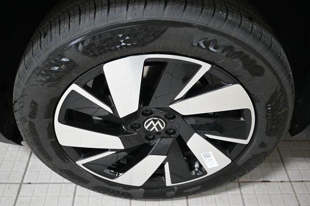 new 2025 Volkswagen Atlas Cross Sport car, priced at $46,505