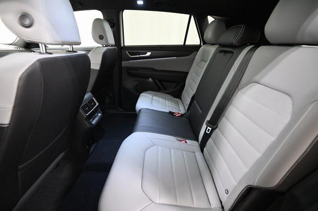 new 2025 Volkswagen Atlas Cross Sport car, priced at $46,505