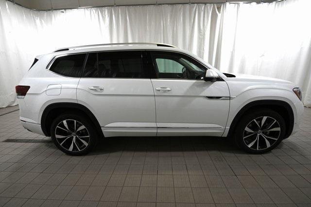 new 2026 Volkswagen Atlas car, priced at $55,027