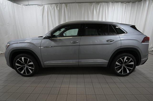 new 2026 Volkswagen Atlas Cross Sport car, priced at $55,601