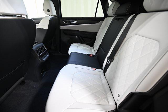 new 2025 Volkswagen Atlas Cross Sport car, priced at $51,253