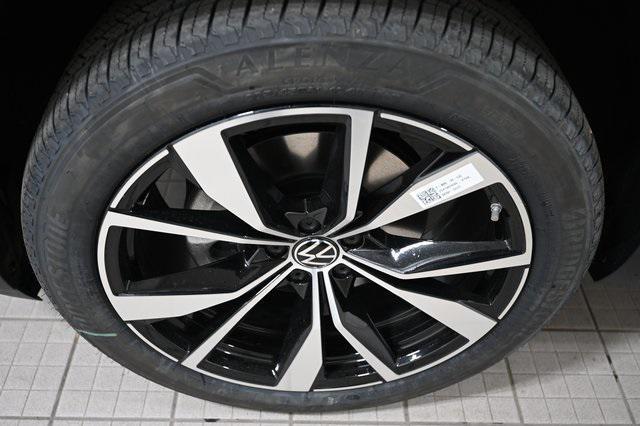 new 2026 Volkswagen Atlas car, priced at $54,044