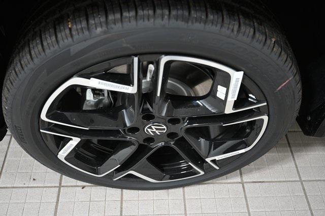 new 2026 Volkswagen Tiguan car, priced at $45,125