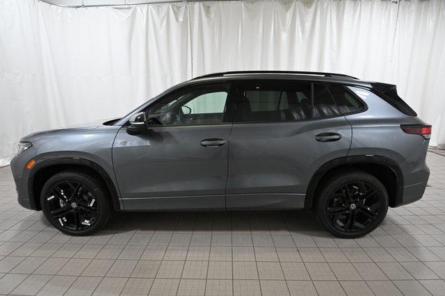 new 2025 Volkswagen Tiguan car, priced at $37,438