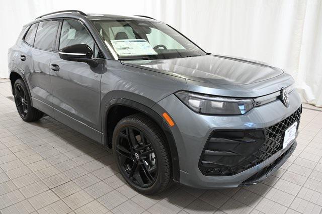 new 2025 Volkswagen Tiguan car, priced at $37,438
