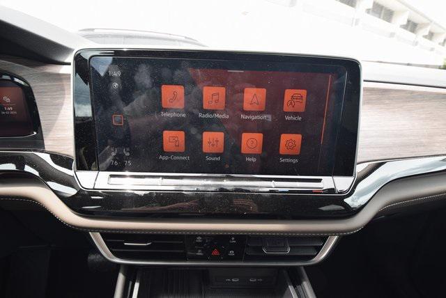 used 2025 Volkswagen Atlas car, priced at $48,990