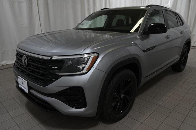 new 2026 Volkswagen Atlas Cross Sport car, priced at $53,152