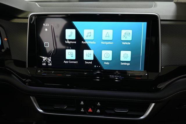 new 2026 Volkswagen Atlas Cross Sport car, priced at $53,152