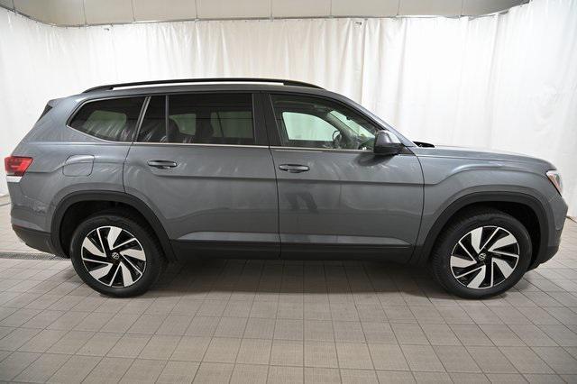 new 2024 Volkswagen Atlas car, priced at $41,958