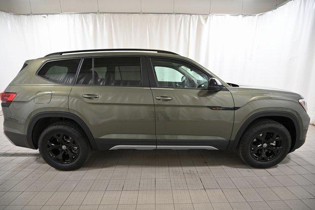 new 2025 Volkswagen Atlas car, priced at $47,840