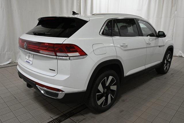 new 2024 Volkswagen Atlas Cross Sport car, priced at $45,207