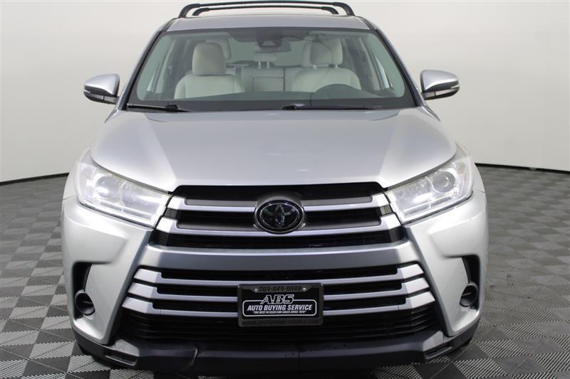 used 2019 Toyota Highlander car, priced at $18,995