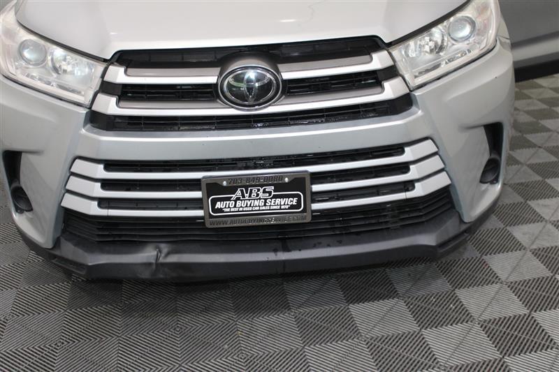 used 2019 Toyota Highlander car, priced at $18,995